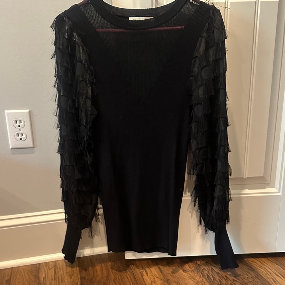 Vine & Love Black Textured Sleeve Blouse